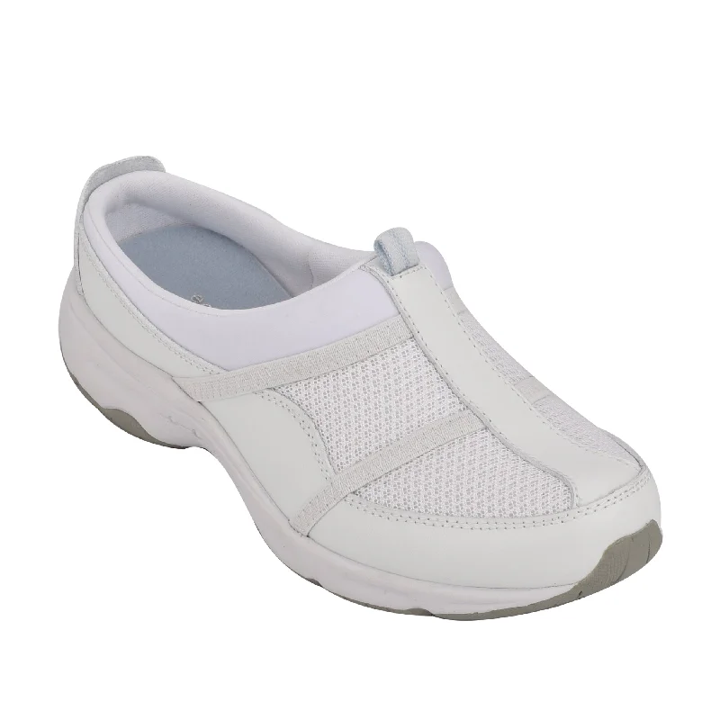 Classic and timeless women's footwear choicesArgyle Mesh Clogs