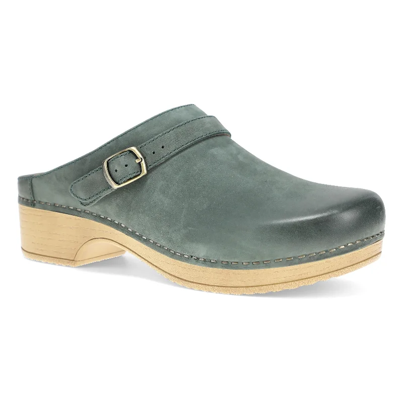 Chic and stylish women's shoes for graduation ceremoniesBerry Green Burnished Leather Chic and stylish women's shoes for graduation ceremoniesBerry Green Burnished Leather