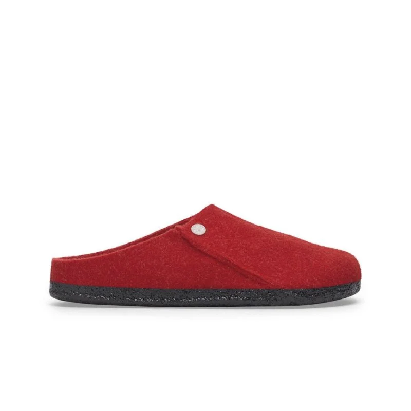Versatile and chic women's shoes for everyday eleganceBirkenstock Zermatt Shearling - Active Red Versatile and chic women's shoes for everyday eleganceBirkenstock Zermatt Shearling - Active Red