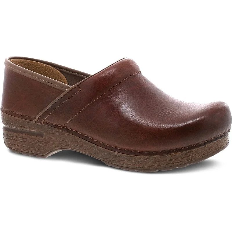 Fashion-forward and trendy women's shoe stylesDANSKO PROFESSIONAL WOMEN'S
