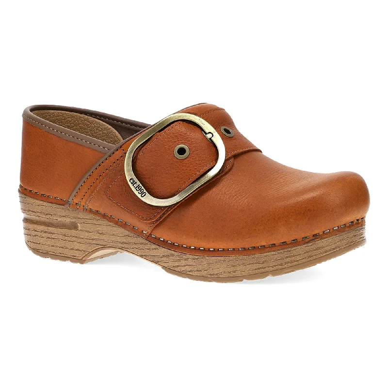 Elegant and sophisticated women's shoes for opera nightsPearson