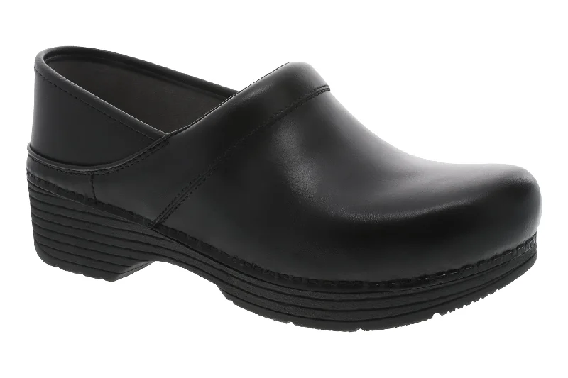 Versatile and chic women's shoes for everyday eleganceLT PRO