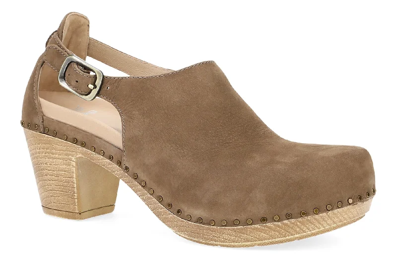 Feminine and romantic women's shoe designsSassy