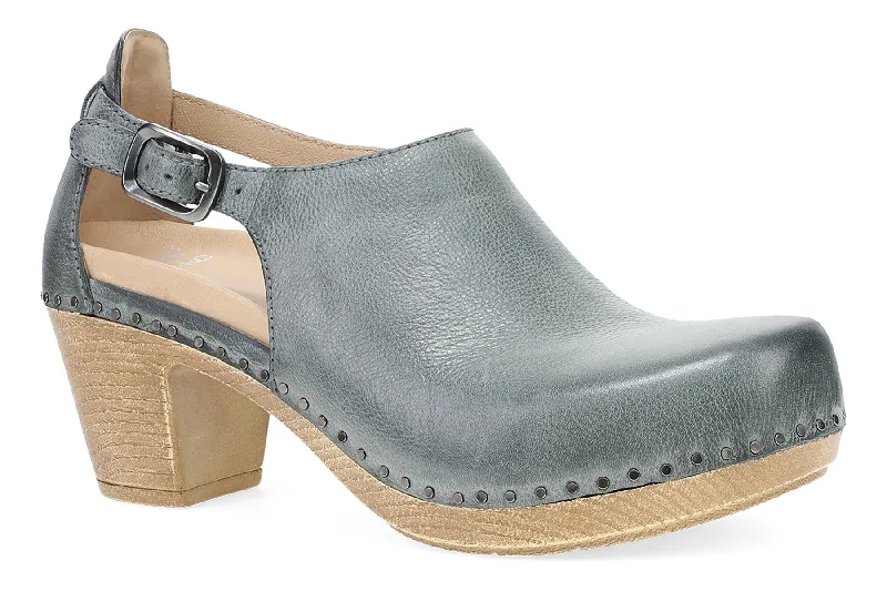 Comfy and casual women's shoes for the weekendSassy
