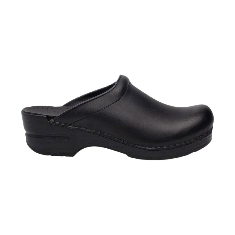 Versatile and stylish women's shoes for city walksDansko Women's Sonja Clog - Black Cabrio