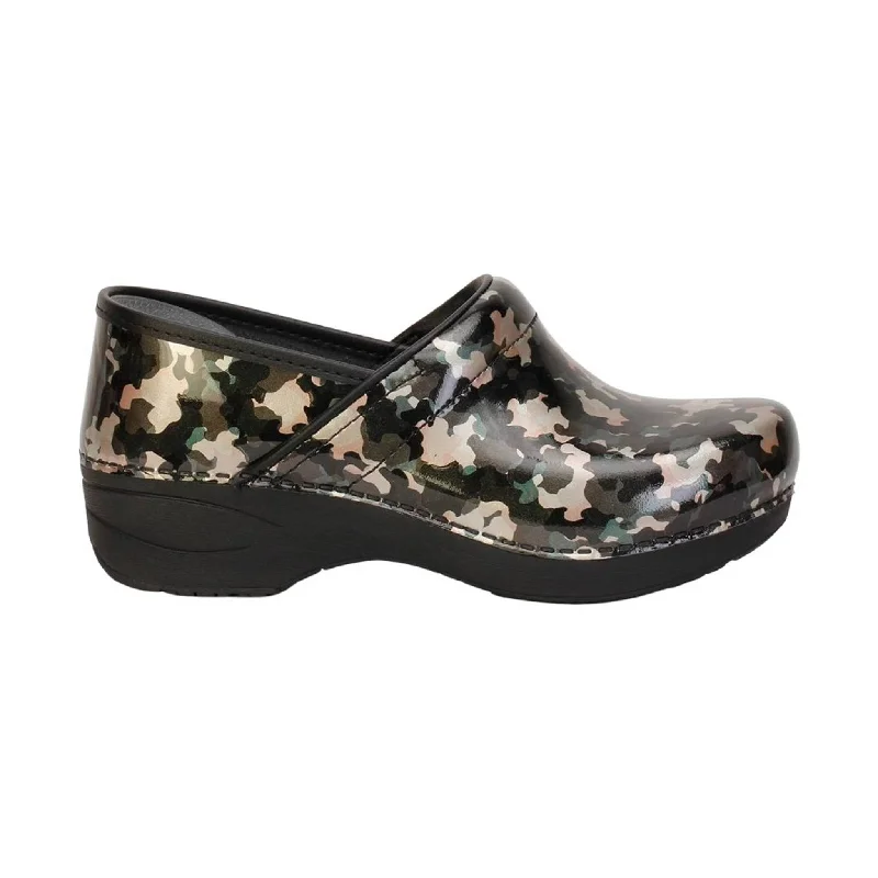 Comfy and stylish women's shoes for everyday casual wearDansko Women's XP 2.0 - Camo Patent