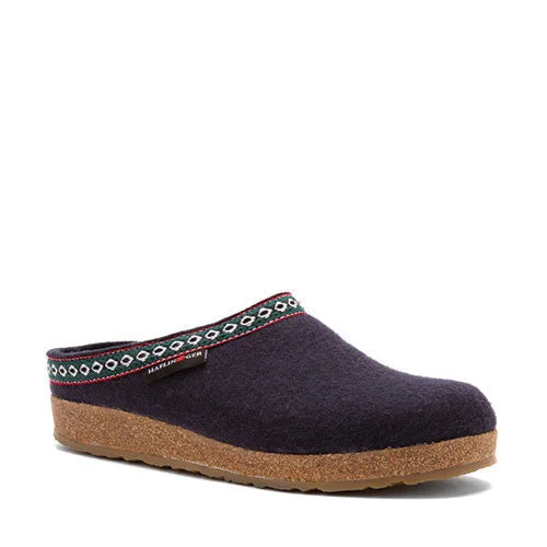 Comfy and stylish women's shoes for everyday casual wearHaflinger Unisex Classic Grizzly Slipper