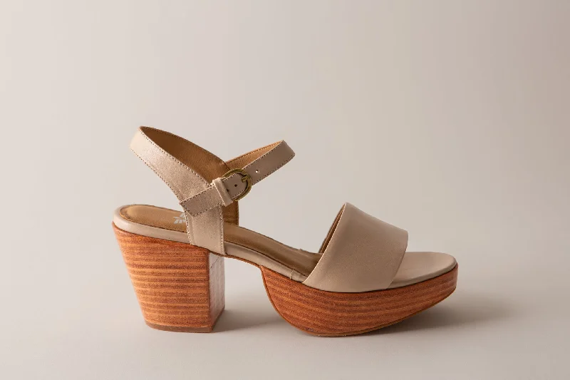 Comfy and stylish women's shoes for flat feetHannah