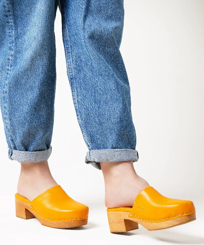 Stylish and practical women's shoes for rainy daysMartino Second Gen