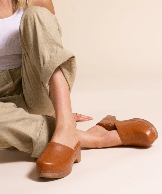 Comfy and stylish women's shoes for everyday eleganceMartino Second Gen