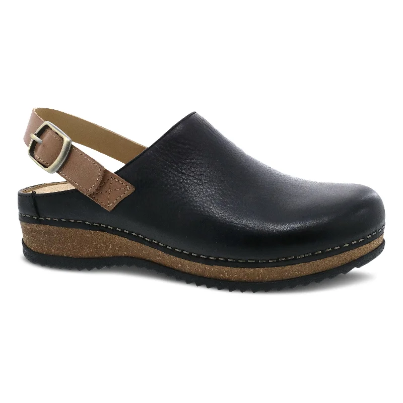 Practical and stylish women's shoes for travelMerrin Black Waxy Milled