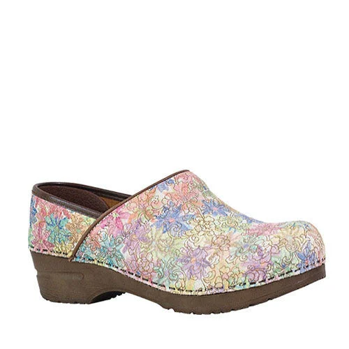 Comfy and stylish women's shoes for flat feetSanita Women's Bella Clog