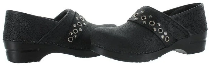 Chic and minimalist women's footwear trendsSanita Women's Choctaw Durable Fashion Comfort Clog