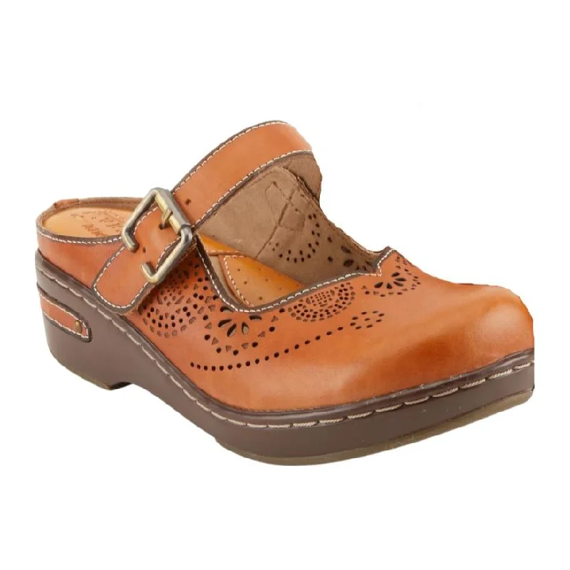 Chic and minimalist women's footwear trendsSPRING STEP L'ARTISE ANERIA CLOGS