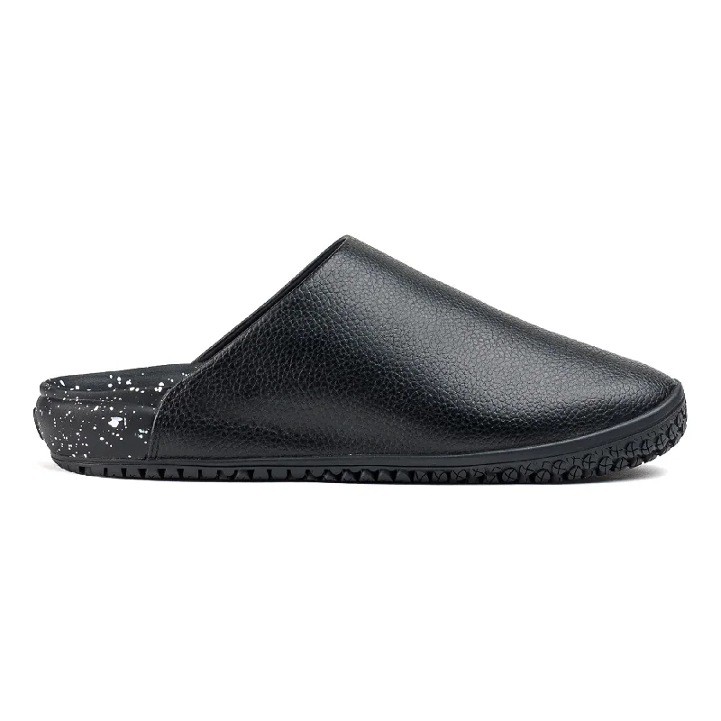 Versatile and chic women's shoes for everyday eleganceThe Clog