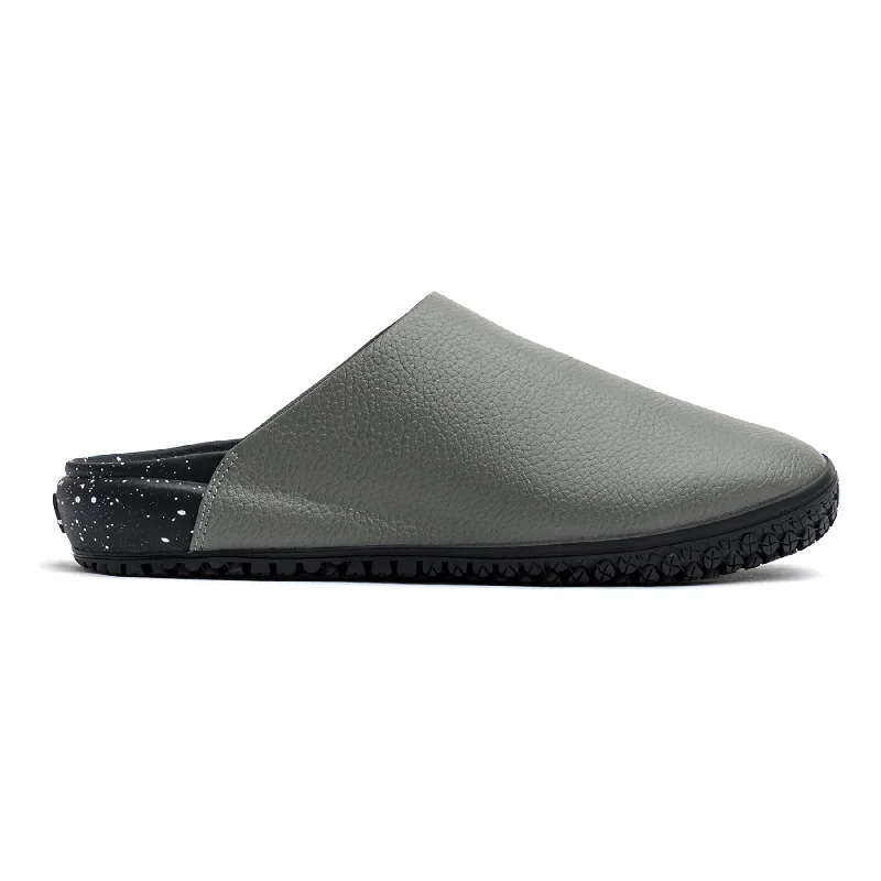 Comfy and stylish women's shoes for everyday comfortThe Clog