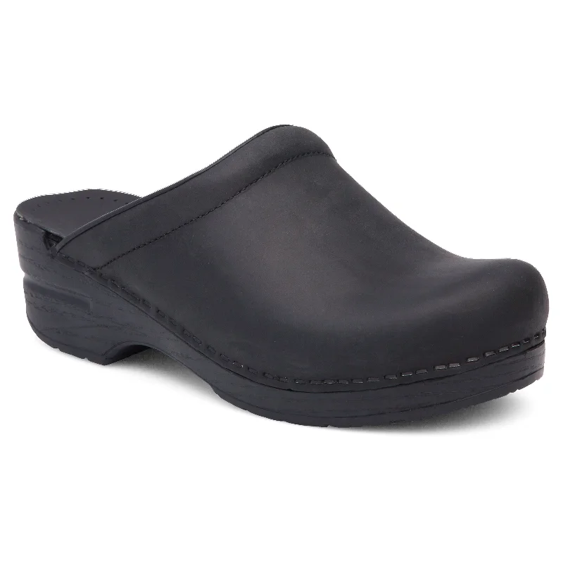 Chic and stylish women's shoes for cocktail partiesSonja Black Oiled