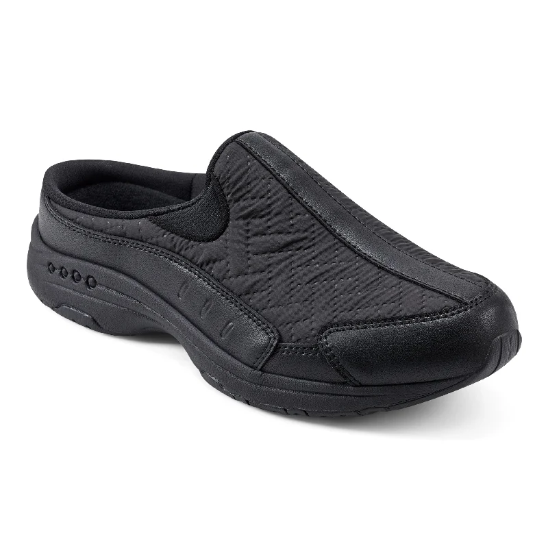 Stylish and practical women's shoes for rainy daysTraveltime Clogs