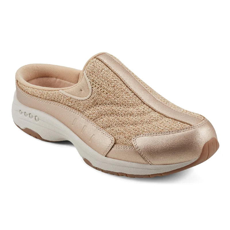Durable and stylish women's shoes for outdoor activitiesTraveltime Clogs