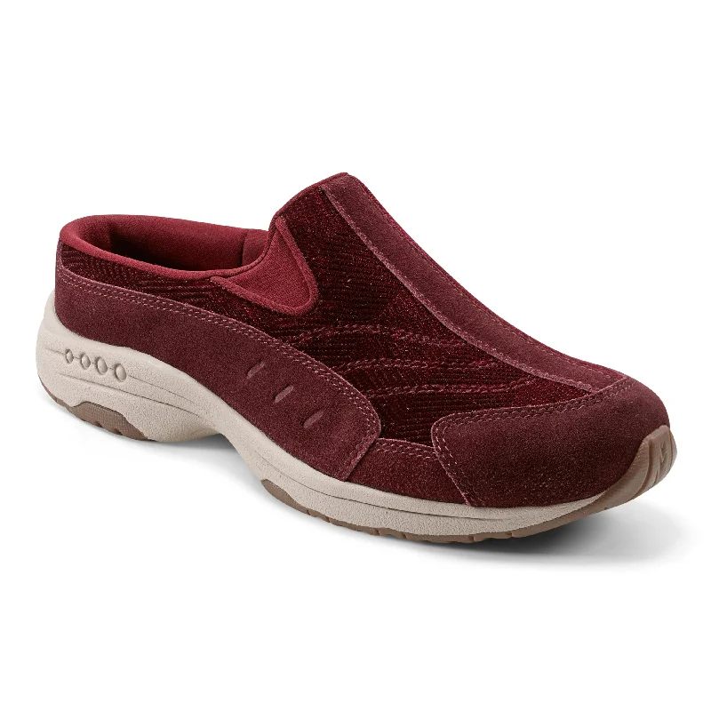 Elegantly crafted women's shoesTraveltime Clogs