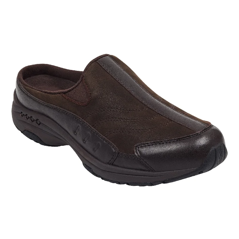 Comfy and casual women's shoes for the weekendTraveltime Leather Clogs