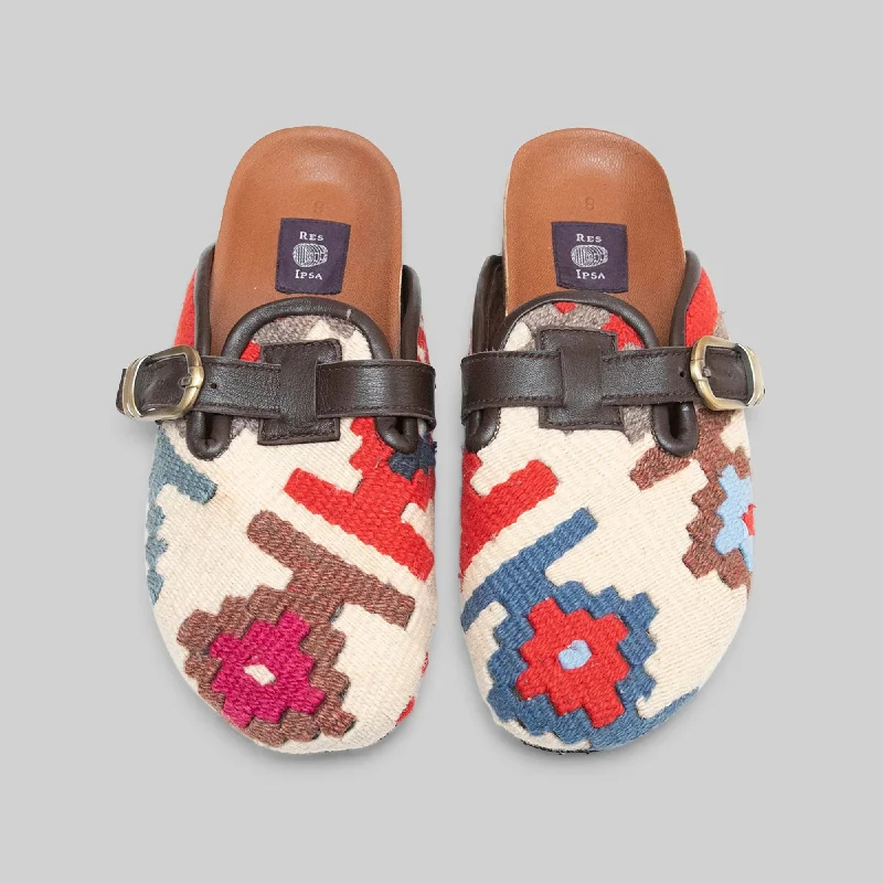 Practical and functional women's footwear solutionsWomen's Kilim Clog Size 8