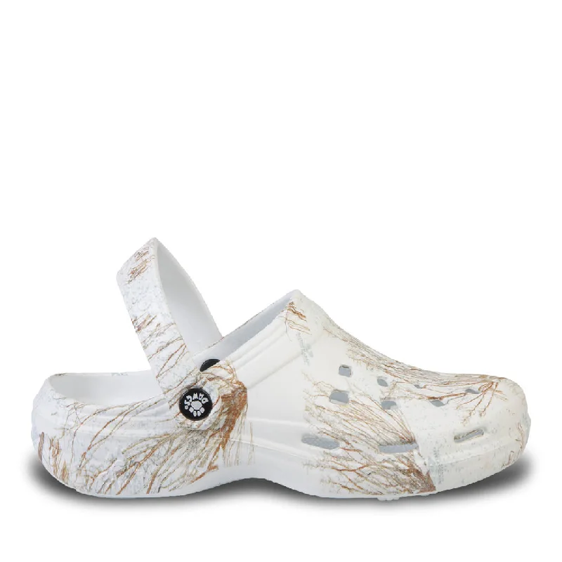 Exotic and bold women's shoe designsWomen's Mossy Oak Beach Dawgs - Winter Brush