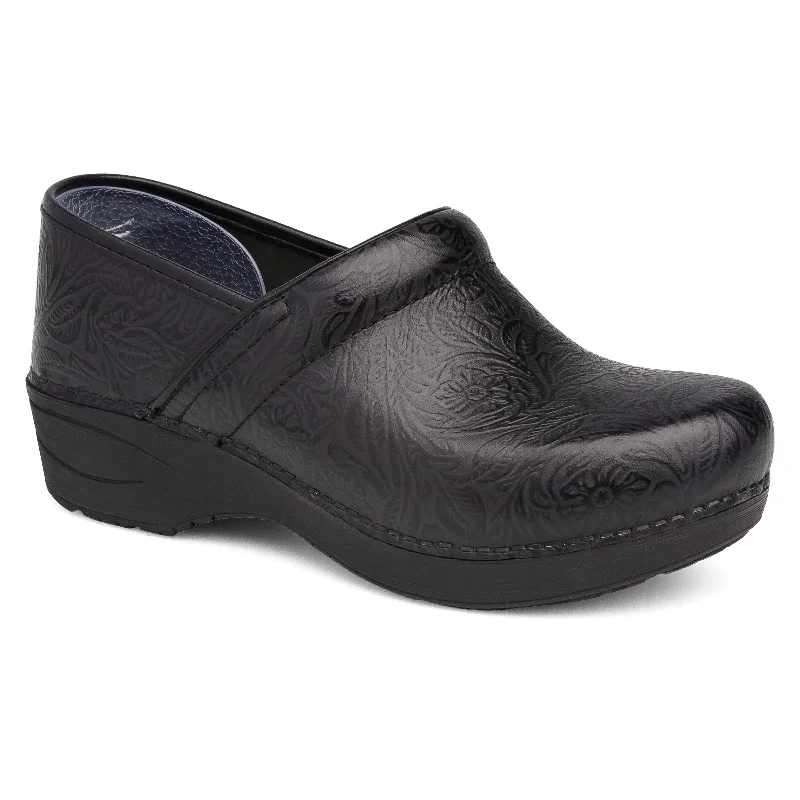 Timeless and elegant women's shoe classicsXP 2.0 Black Floral Tooled