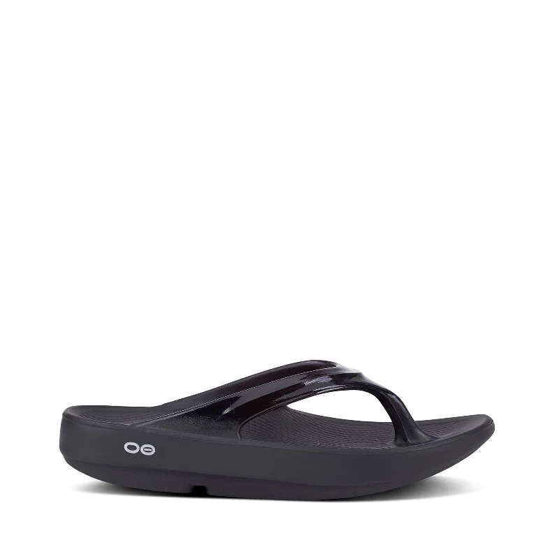 Chic and sophisticated women's footwear for workWomen's Shoes OOFOS OOlala Thong Platform Wedge Sandals 1400 BLACK