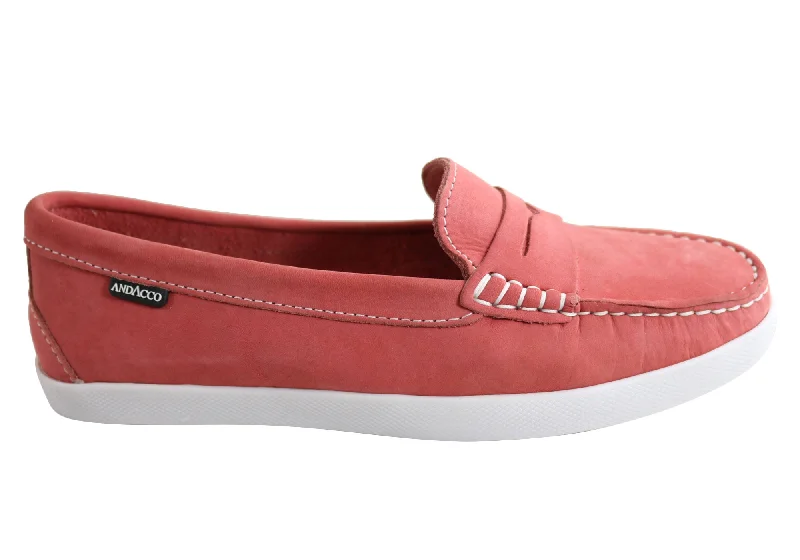 Classic and timeless women's footwear choicesAndacco Millie Womens Comfortable Flat Leather Loafers Made In Brazil Classic and timeless women's footwear choicesAndacco Millie Womens Comfortable Flat Leather Loafers Made In Brazil