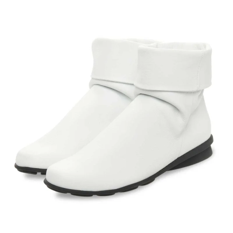 Stylish and practical women's shoes for rainy daysArche Women's Archette White