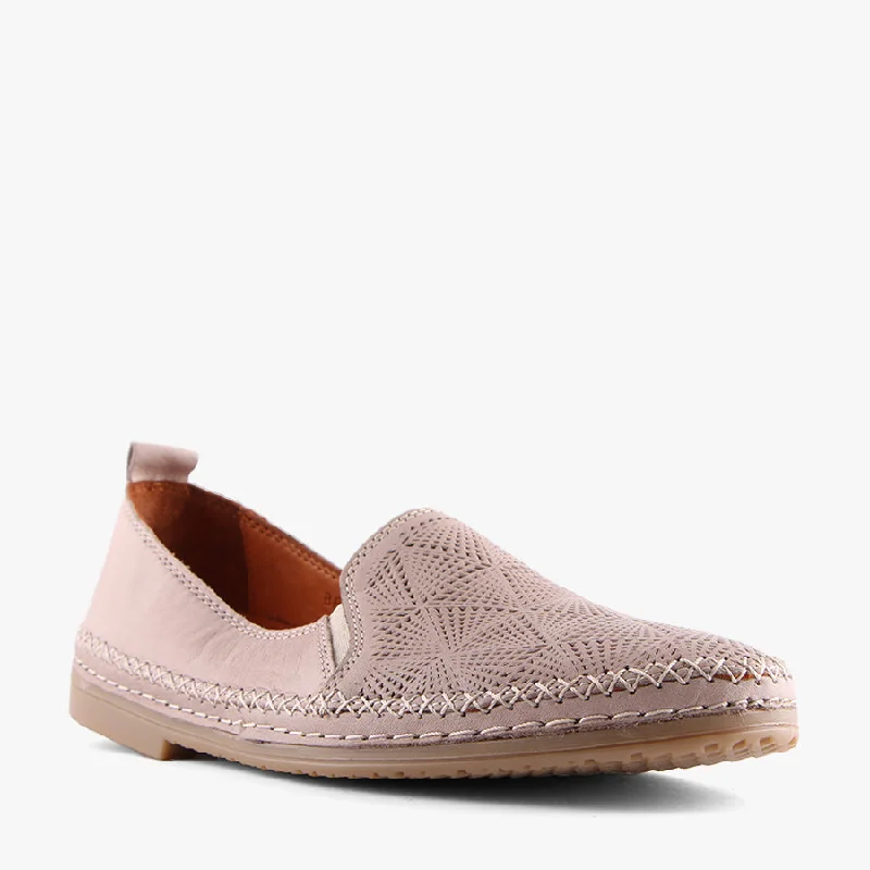 Versatile and stylish women's shoes for city walksBENNY HAT