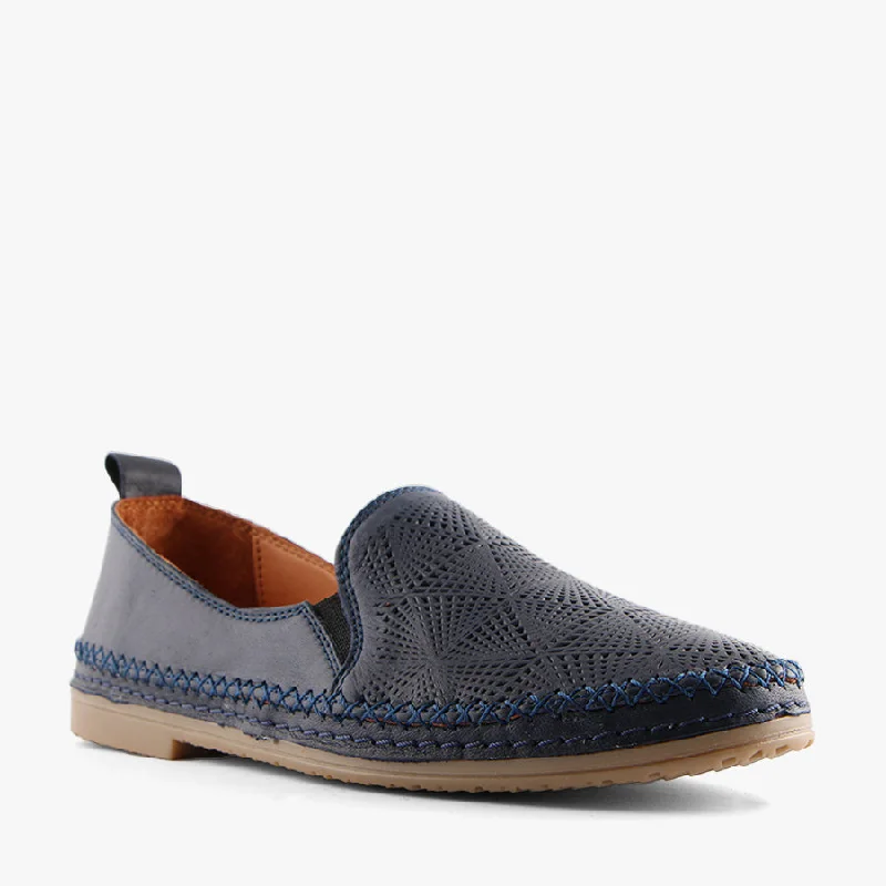 Versatile and stylish women's shoes for everyday chicBENNY NAVY