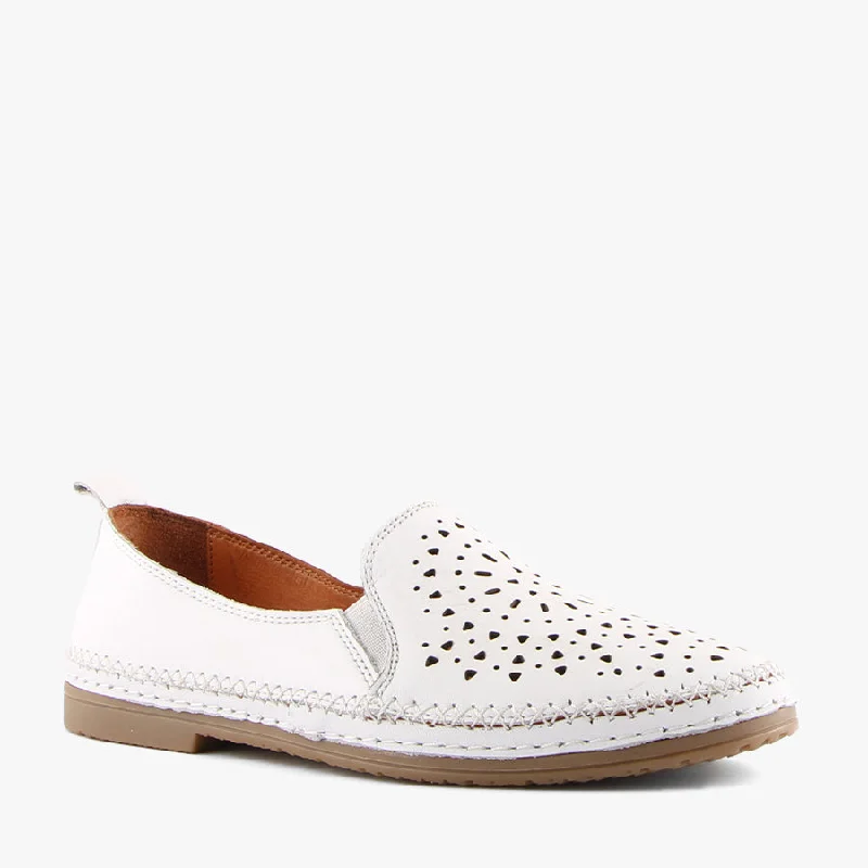 Feminine and romantic women's shoe designsBOBBY WHITE