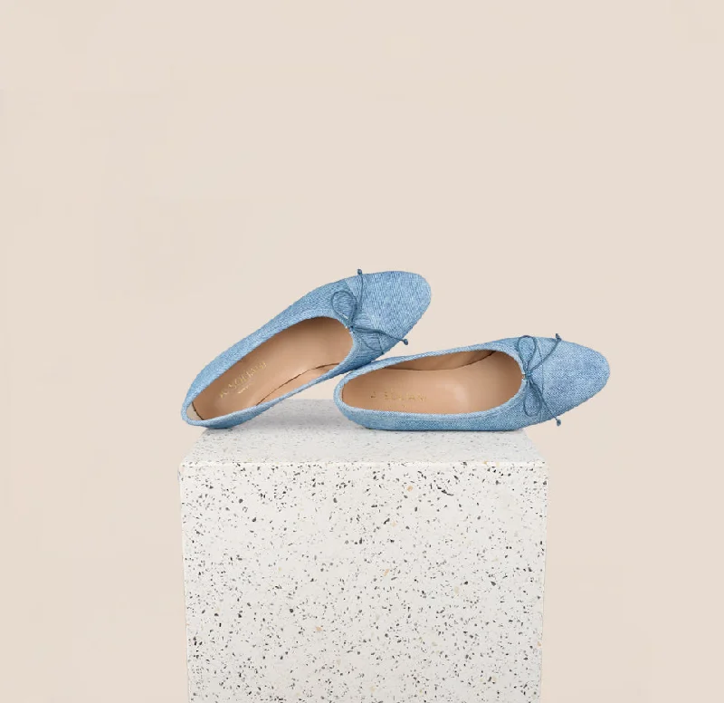 Bold and statement-making women's shoes for the bold and beautifulComo - Denim Print Captoe Bold and statement-making women's shoes for the bold and beautifulComo - Denim Print Captoe