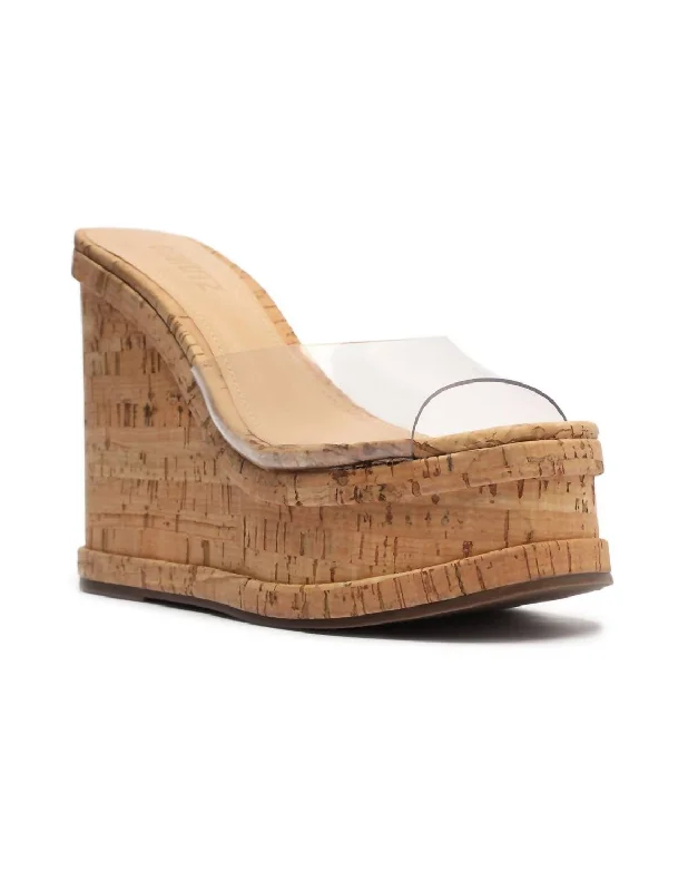 Chic and minimalist women's footwear trendsDalle Vinyl Sandal In Clear