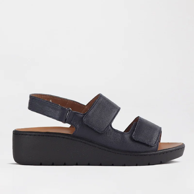 Chic and stylish women's shoes that complement every outfit and occasioDouble Band Wedge Slingback Sandal with Removable Footbed in Navy - 12533 Chic and stylish women's shoes that complement every outfit and occasioDouble Band Wedge Slingback Sandal with Removable Footbed in Navy - 12533