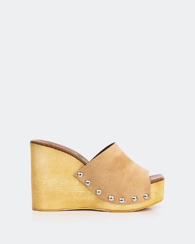 Durable and reliable women's shoesEmeline Nude Suede