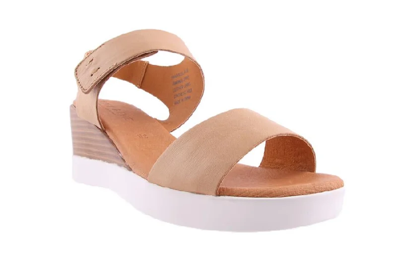 Bold and statement-making women's shoes for the bold and beautifulEMMANUEL CAMEL