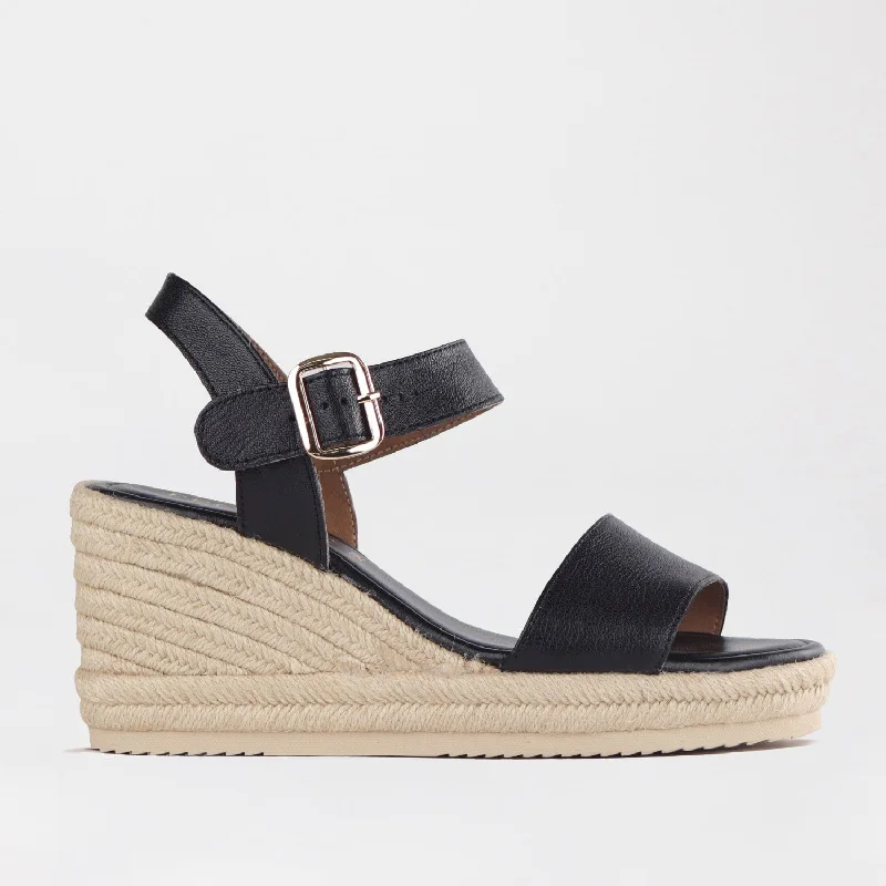 Elegant and refined women's shoe designsEspadrille Wedge Sandal in Black - 12683