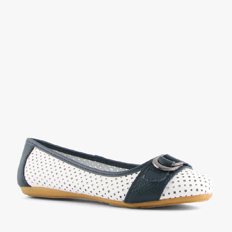 Comfy and stylish women's shoes for lounging around the houseEVER WHITE/NAVY