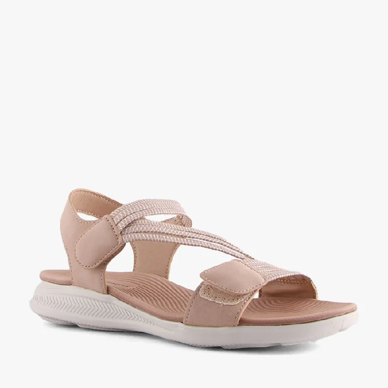 Chic and minimalist women's footwear trendsFLORRIE BLUSH