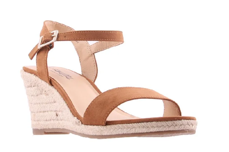 Versatile and adaptable women's shoes for every occasionGODDESS TAN SUEDE