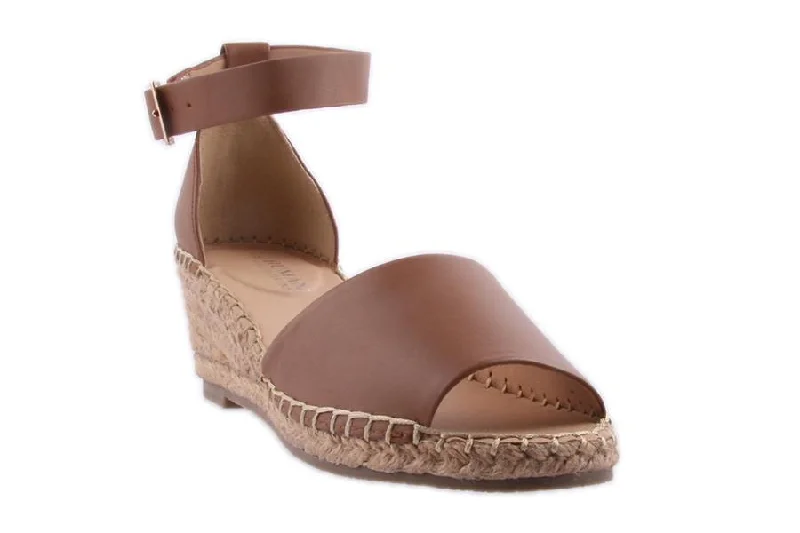 Timeless and elegant women's shoe classicsHELENE TAN