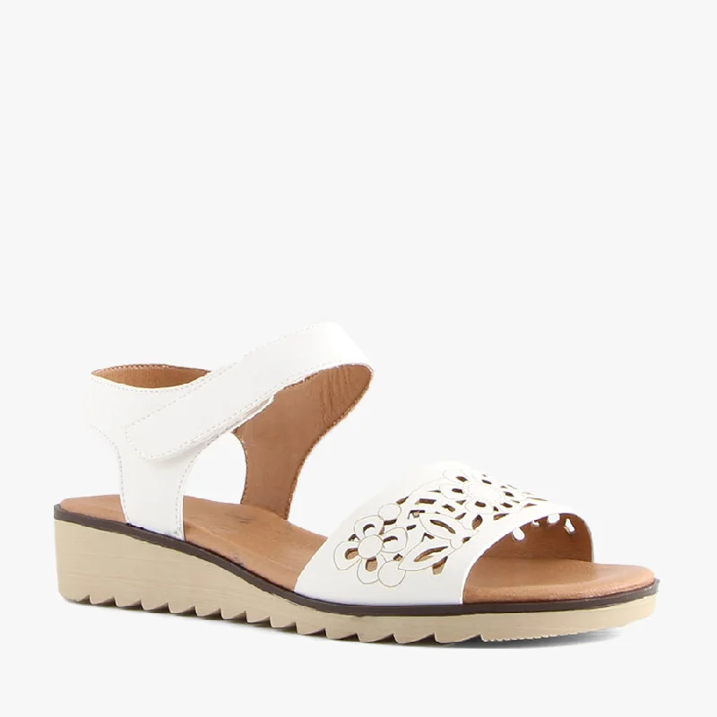 Sleek and modern women's footwear optionsJINGO WHITE