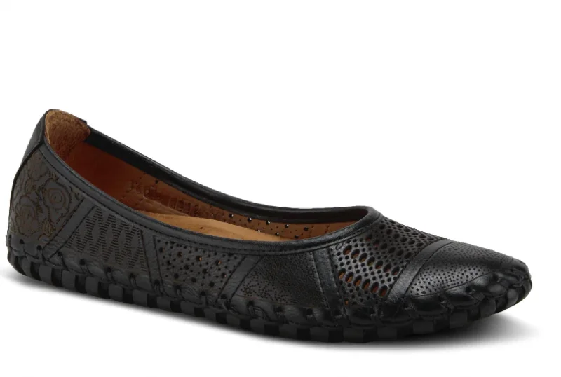 Versatile and stylish women's shoes for all occasions and seasonsKenyetta In Black