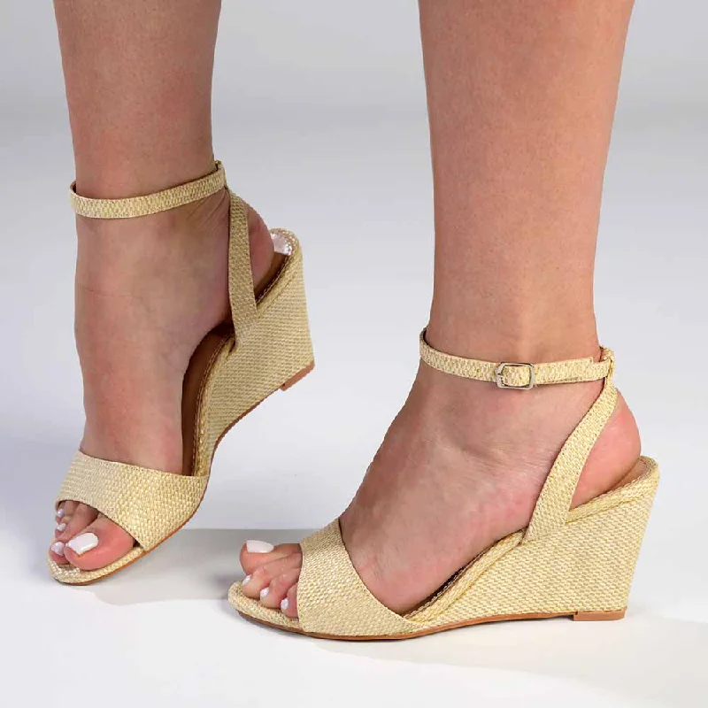 Comfortable and supportive women's shoes for all-day wearMadison Lakelynn Wedge - Natural Comfortable and supportive women's shoes for all-day wearMadison Lakelynn Wedge - Natural