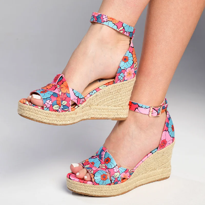 Stylish and elegant women's shoes for weddingsMadison Landry Closed Back Espadrille Wedge Sandal - Pink / Floral Stylish and elegant women's shoes for weddingsMadison Landry Closed Back Espadrille Wedge Sandal - Pink / Floral