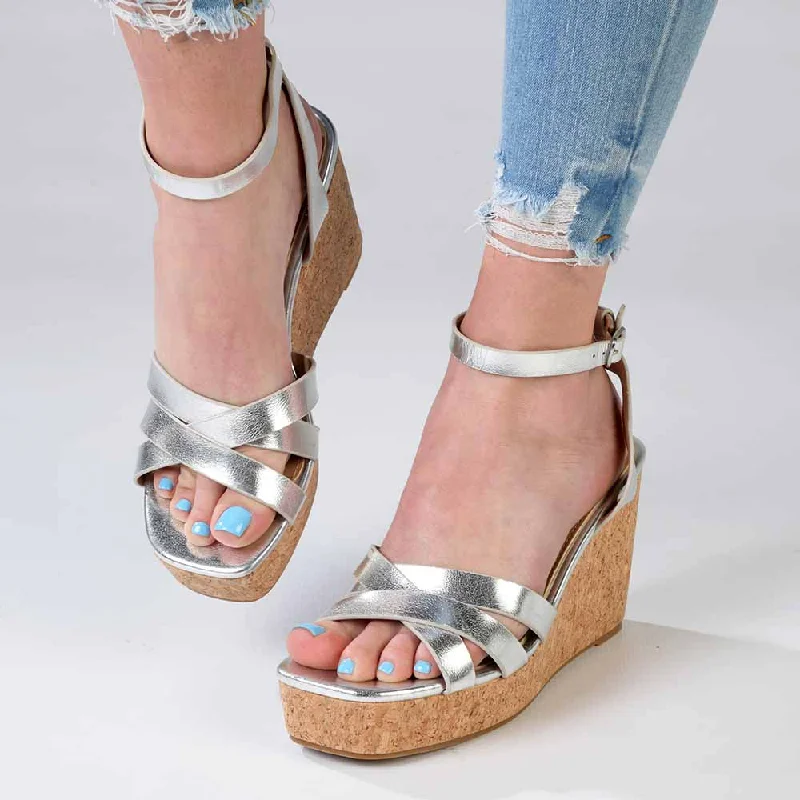 Elegantly stylish women's shoesMadison Laurel Fashion Wedge Sandals - Silver