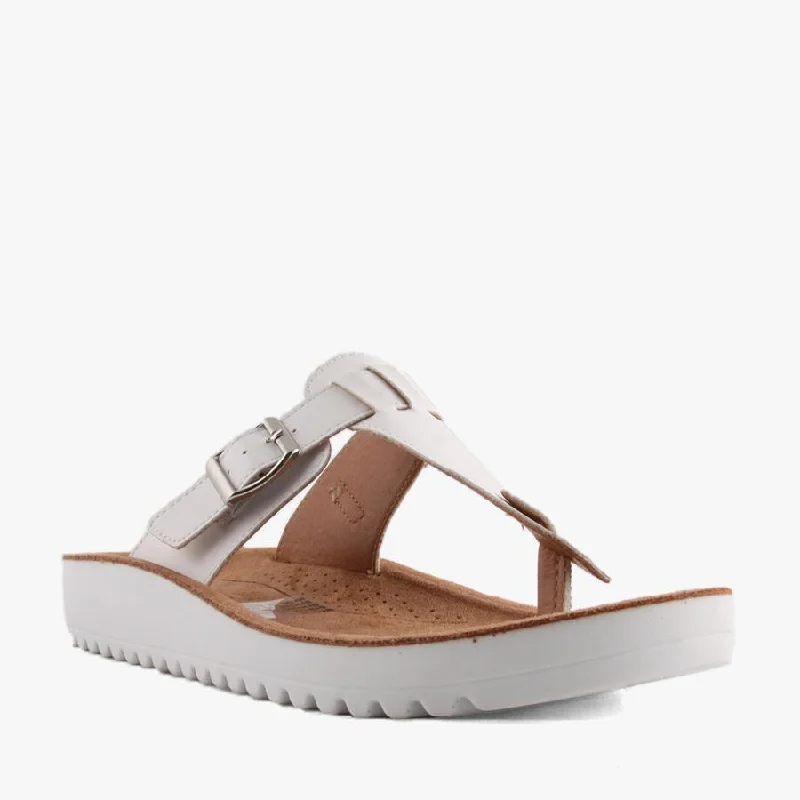 Vibrant and colorful women's shoe collectionsMAGGIE WHITE